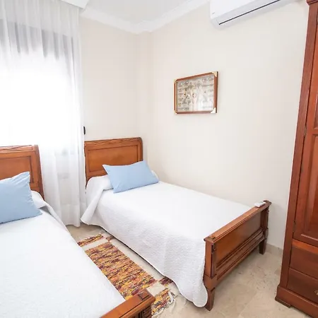 Cubo's Palacio Valdes Villa *
